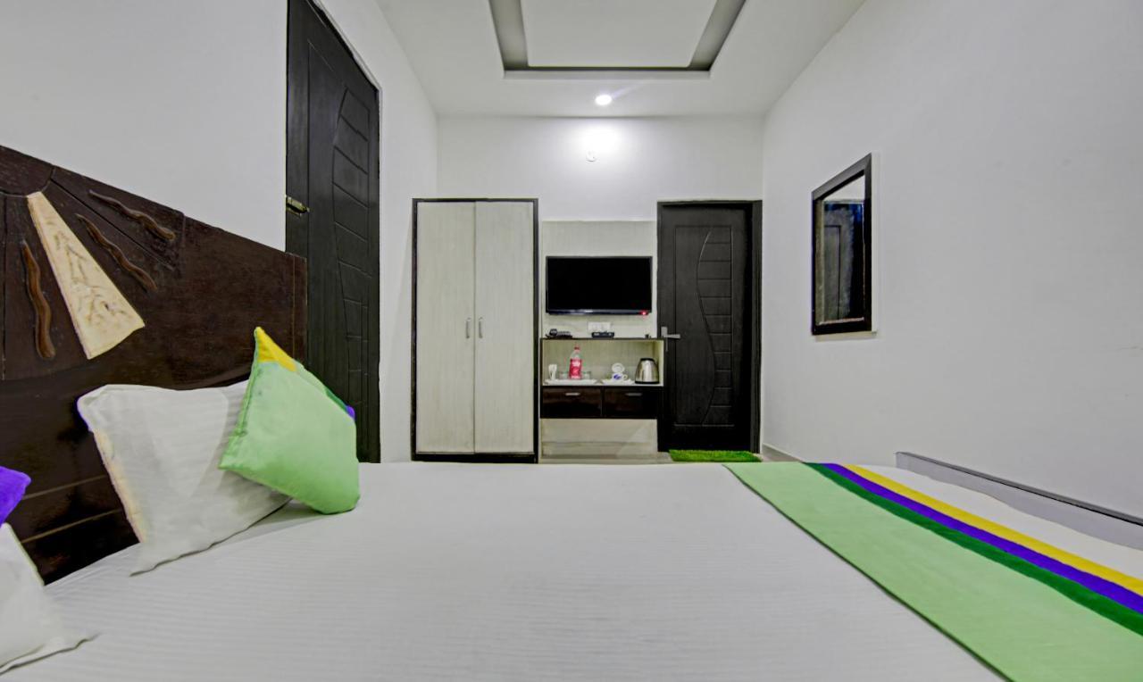 Hotel Treebo Rockland, Zirakpur Zewnętrze zdjęcie